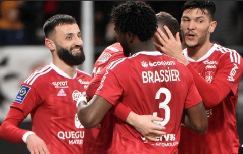 法甲焦点战：布雷斯特VS里昂赛事深度解析与比分前瞻